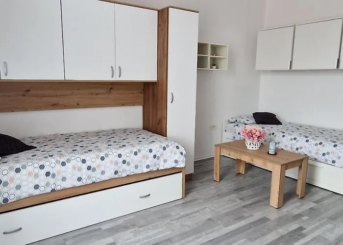 아파트 Sun Kissed